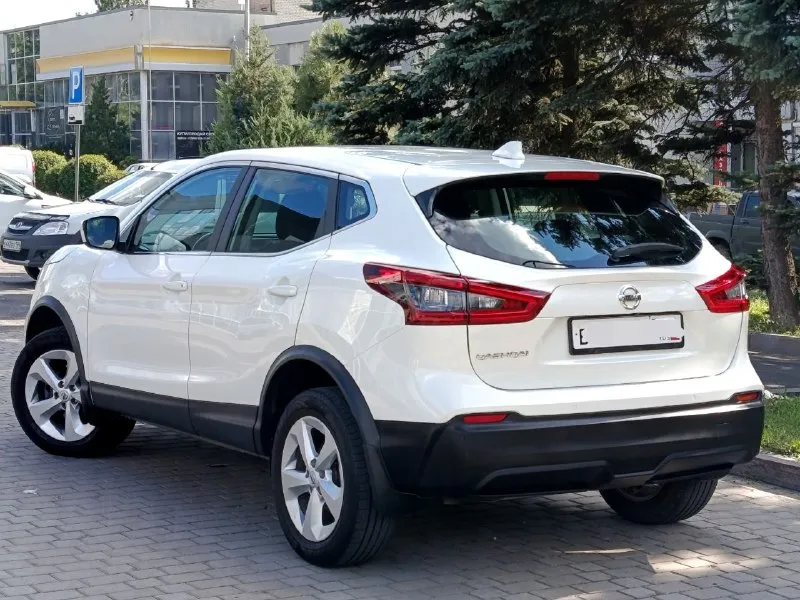 Nissan qashqai 2019
-Двигатель 2.0
-Кпп автомат
-Пробег 133000
-Цена 1.495000₽
-Донецк
-Тел: +79494676510
Автомобиль в отличном состоянии, с родным пробегом без дтп, в такси не использовался, 2 собственника, кузов без дефектов, по технической части вопросов нет полностью обслужен и готов к дальнейшей эксплуатации.
Красивый перламутровый цвет, комплектация: подогрев сидений руля зеркал, датчик света и дождя, диодная оптика, ,сенсорная мультимедиа с bluetooth usb aux, камера заднего вида, парктроник задний и передний, круиз-контроль, климат-контроль двухзонный, литые диски, электр. Ручник, эл. Складывания зеркал и т. Д
Осмотр в любое время, очень ухоженный автомобиль.
📲 Tg: т
📞 Звоните: +7(949)4676510 - фотография - 4