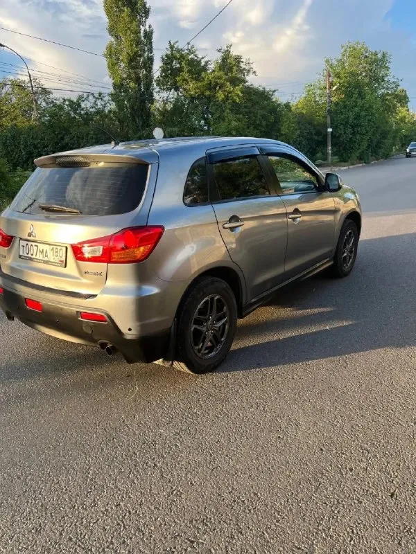 Mitsubishi asx
Год :2011
Объем :1.6
Кпп : механика

Комплектация:
4 Стекло подъемника
Подогрев сидений
Подогрев зеркал и стекол
Противотуманные фары
Сигнализация с авто запуском
Кондиционер заправлен
2 Ключа
2 Владельца
Зелёная автотека
Парктроник с камерой заднего вида
Новые диски
Новая летняя резина.

По авто :
Полностью обслужена
Вложений не требует
По кузову всё в отличном состоянии не гнили не корозий и даже признаков негде нет дно идеальное
При осмотре убедитесь сами :

Двигатель масло не есть от слова совсем.
Коробка идеально переключает мягко не вылетает не хрустит.

Приезжайте во всем убедитесь сами.

Документы чистые деогнамтическая карта есть !

Осмотр:
Город макеевка донецк
Цена 900000.

+79498340074
(Макс)
(Телеграм)
📞 🇷🇺 Звоните: +79498340074 - фотография - 5