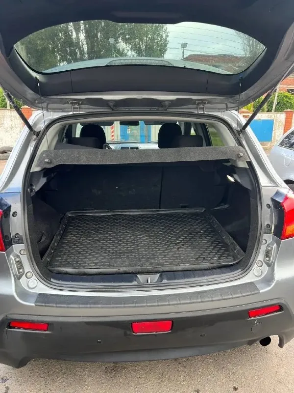 Mitsubishi asx
Год :2011
Объем :1.6
Кпп : механика

Комплектация:
4 Стекло подъемника
Подогрев сидений
Подогрев зеркал и стекол
Противотуманные фары
Сигнализация с авто запуском
Кондиционер заправлен
2 Ключа
2 Владельца
Зелёная автотека
Парктроник с камерой заднего вида
Новые диски
Новая летняя резина.

По авто :
Полностью обслужена
Вложений не требует
По кузову всё в отличном состоянии не гнили не корозий и даже признаков негде нет дно идеальное
При осмотре убедитесь сами :

Двигатель масло не есть от слова совсем.
Коробка идеально переключает мягко не вылетает не хрустит.

Приезжайте во всем убедитесь сами.

Документы чистые деогнамтическая карта есть !

Осмотр:
Город макеевка донецк
Цена 900000.

+79498340074
(Макс)
(Телеграм)
📞 🇷🇺 Звоните: +79498340074 - фотография - 7