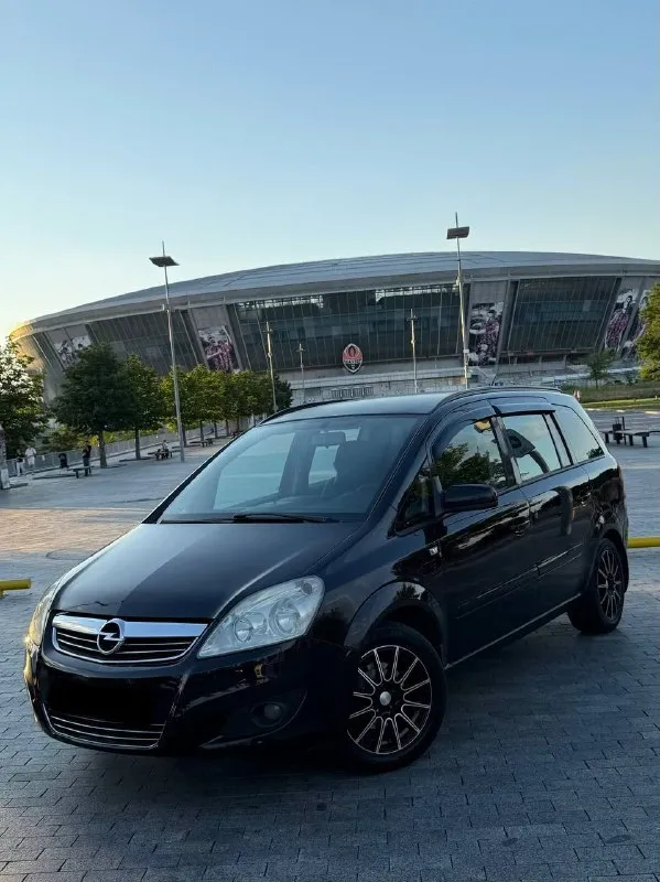 В продаже opel zafira b рестайлинг 2008 года выпуска!
Двигатель 1.8 бензин работает без нареканий обслужен от а до я, не давно было полное то все жидкости и фильтра заменены. Коробка обычная механика, все передачи на месте, сцепление новое. Ходовая часть без вопросов из не давнего были заменены колодки и тормозные диски в круг, стоит новая летняя резина на новых литых дисках!
Комплектация: электро регулировка зеркал, складывание зеркал, 2 эсп, климат контроль, туманки, 7 мест, мульти руль, подогревы сидений, круиз контроль и тд.
Юридически абсолютно чистый автомобиль возможен обмен и продажа в кредит!
Осмотр донецк
Цена: 690.000₽, торг
☎️ +7 (949) 339-39-10
📞 Звоните: +7(949)3393910 - фотография - 2