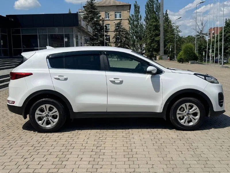 Kia sportage
2018 Год
Двигатель 2.0 бензин
Коробка автомат
Авто в отличном состоянии,
Кузов весь в заводском окрасе 1000%
Не одна деталь не крашена !
Вложения не требует
С документами полный порядок продажа с полным переоформлением на вас
Г. Донецк
Цена 1.670 тыс. ₽
Звоните остальное по
+79495210885
📲 Tg: r. B
📞 Звоните: +7(949)5210885 - фотография - 5