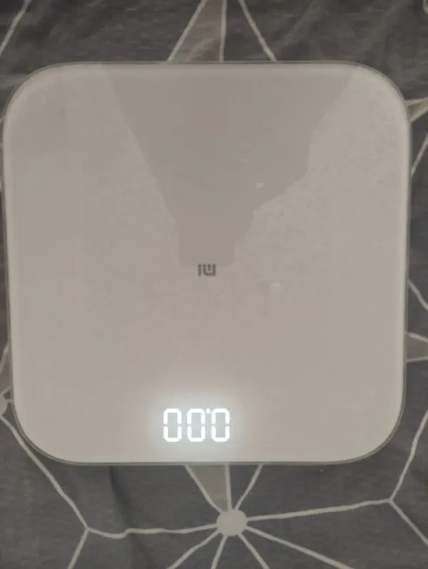 Описание: продаются напольные весы xiaomi mi smart scale 2, практически новые, в использовании были всего несколько раз. работает с приложением mi fit. алгоритм "умного анализа" позволяет считывать параметры до 16 пользователей. максимальный вес - 150 кг цена: 2000 руб. 📲 tg: oleg vadimovich 📞🇷🇺звоните: +79498382936 барахолка днр - фотография - 2