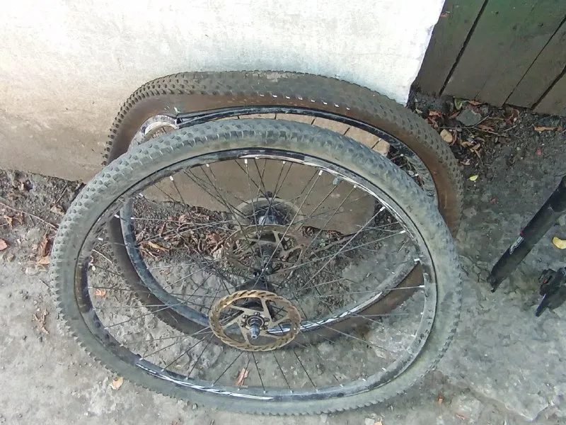 Описание: продам велосипед на запчасти рама и вилка в отличном состоянии. макеевка цена: 1500 руб. 📲 tg: 🔥 📞🇷🇺звоните: +79493718122 барахолка днр - фотография - 2