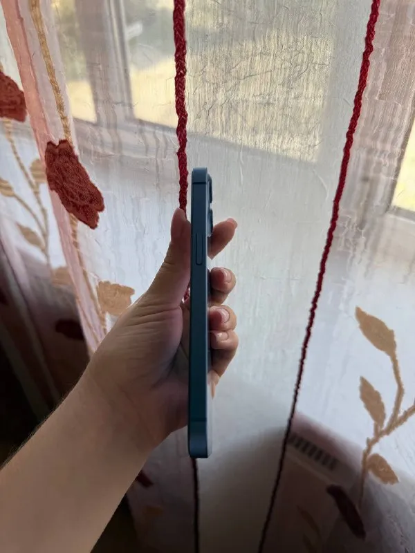 Описание: продам айфон 13/256 акб 77% телефон в отличном состоянии носился всегда в чехле и защитном стекле не вскрывался город горловка +79493927031 цена: 30000 руб. 📲 tg: liza 📞🇷🇺звоните: +79493927031 барахолка днр - фотография - 3