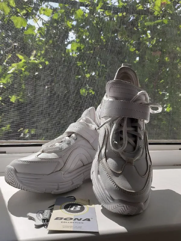 Описание: кроссовки bona, обули 2 раза, так как указан р.39, но реально р.38 цена: 2000 руб. 📲 tg: а... - фотография