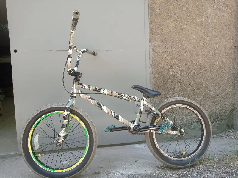Описание: продам велосипед (bmx) hogger c-4 в хорошем состоянии. пролетарский район. подробнее звоните или пишите. цена: 10000 руб. 📲 tg: toshik🥷 📞🇷🇺звоните: +79493627402 барахолка днр - фотография - 3