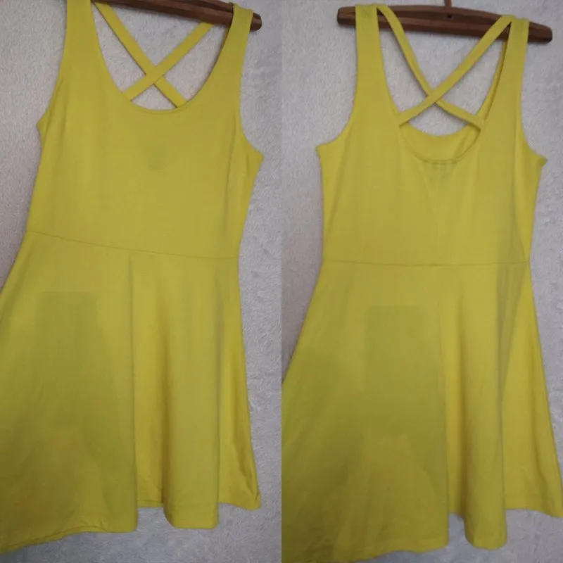 Описание: размеры 48-54. обувь сапожки 38. туфли 39 1. платье жёлтое надевала 1 раз. 600 рублей 2. платье красное 800 3. голубое 600 4. сиреневое 1000 5. костюм ни разу не надела 2000 6. сарафан 800 7. платье красное на запахе 1000 8. платье серое 500 9. сапожки надевала 1 раз. следов носки нет. 1700 10. туфли 2000. цена: 500 руб. 📲 tg: мария чорнобай 📞🇷🇺звоните: +79493619640 барахолка днр - фотография - 7