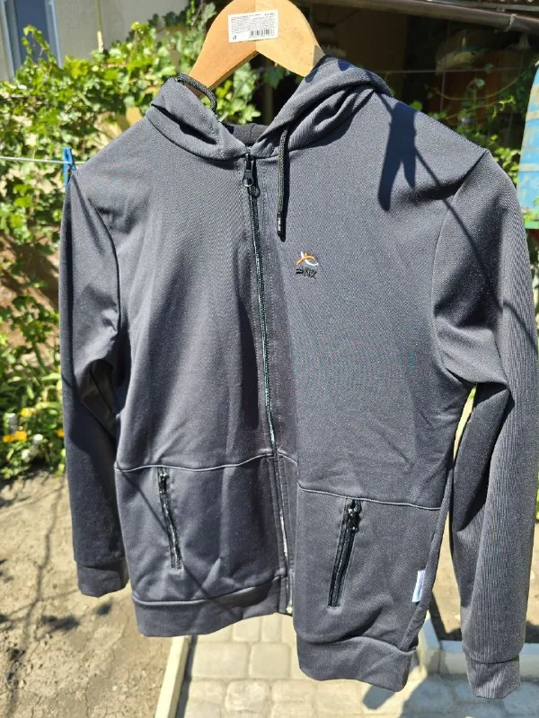 Описание: детский спортивный костюм б/у на неполного парнишку ростом до 148-150 см. костюм турецкий... - фотография