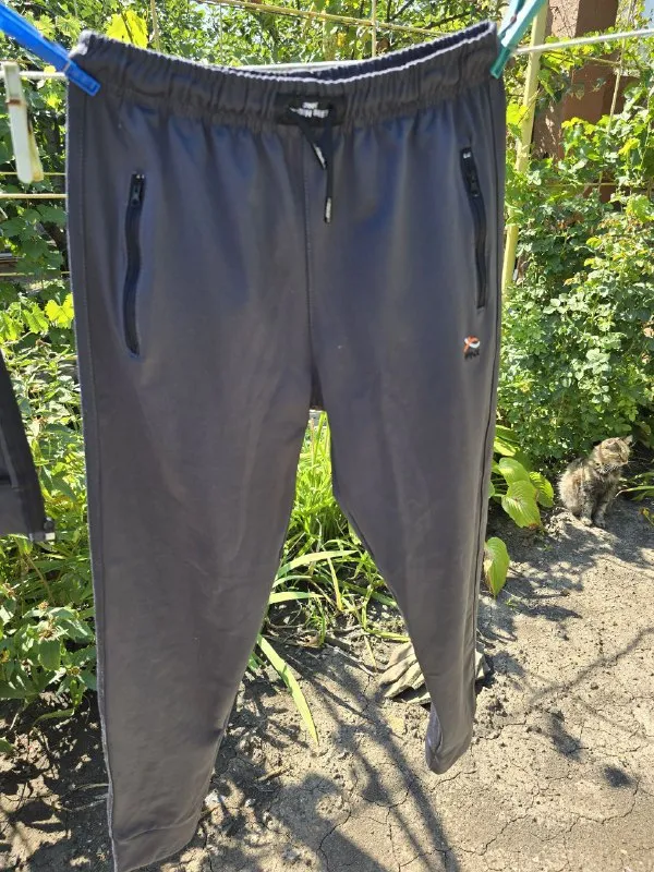 Описание: детский спортивный костюм б/у на неполного парнишку ростом до 148-150 см. костюм турецкий в идеальном состоянии, замеры более детально по запросу. цена: 900 руб. 📲 tg: ⎯꯭̽𓃠༎̶꯭꯭кис⎯꯭̽кис✺:•┈ 📞🇷🇺звоните: +79493686794 барахолка днр - фотография - 2