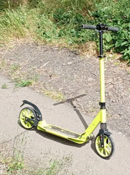 Описание: самокат детский в хорошем состоянии. колеса большие, устойчивый. (ленинский район) цена: 2... - фотография