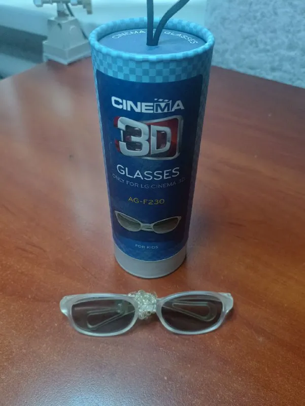 Описание: продам новые 3d-очки lg ag-f315 party pack 3d glasses. это комплект из 4 разноцветных пар... - фотография - 1