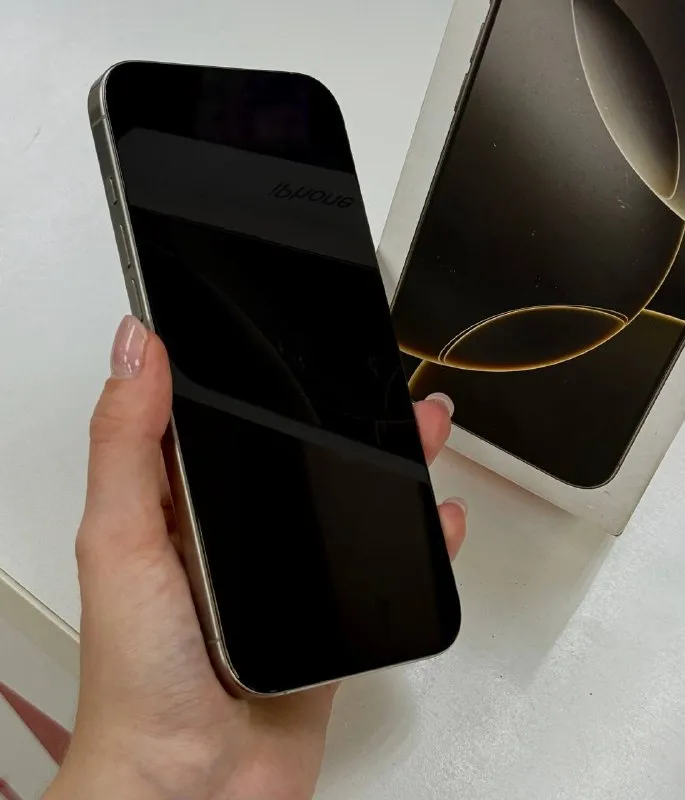 Описание: ❗️продается 16 pro max 256gb ❗️ состояние 10/10, нет царапин, экран в идеальном состоянии, носили только в чехле и только со стеклом, пользовались 2 месяца, продается из-за перехода на другую модель, сохранилась оригинальная коробка, единственное был утерян оригинальный шнур, больше никаких минусов ❗️ 🔋акб 100%, 88 циклов перезарядки ❗️ просмотр в магазине по адресу ул. буденновских партизан 83а (рынок объединенный) при покупке данного телефона, сделаем скидку на чехол и стекло, также предоставляем две недели гарантии телефон был сдан по системе trade-in🙂 цена: 90000 руб. 📲 tg: настя 📞🇷🇺звоните: +79494695742 барахолка днр - фотография - 2