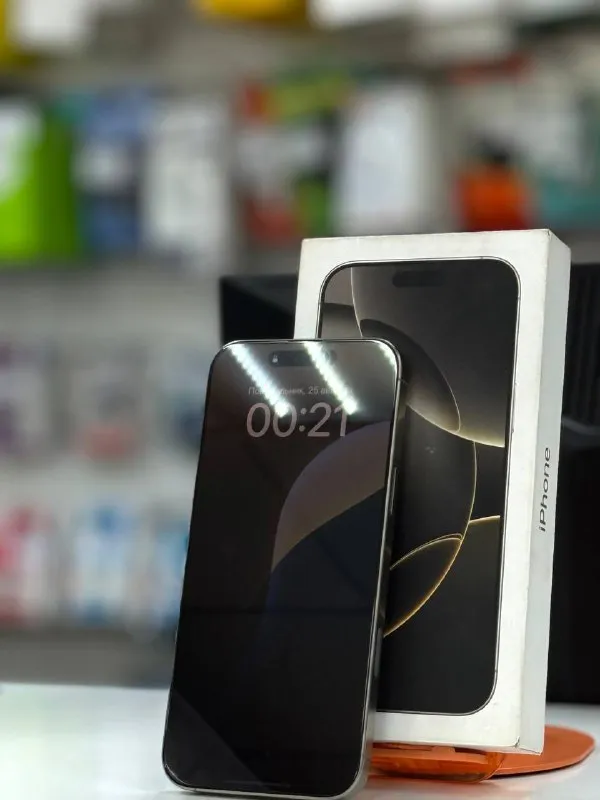 Описание: ❗️продается 16 pro max 256gb ❗️ состояние 10/10, нет царапин, экран в идеальном состоянии, носили только в чехле и только со стеклом, пользовались 2 месяца, продается из-за перехода на другую модель, сохранилась оригинальная коробка, единственное был утерян оригинальный шнур, больше никаких минусов ❗️ 🔋акб 100%, 88 циклов перезарядки ❗️ просмотр в магазине по адресу ул. буденновских партизан 83а (рынок объединенный) при покупке данного телефона, сделаем скидку на чехол и стекло, также предоставляем две недели гарантии телефон был сдан по системе trade-in🙂 цена: 90000 руб. 📲 tg: настя 📞🇷🇺звоните: +79494695742 барахолка днр - фотография - 3