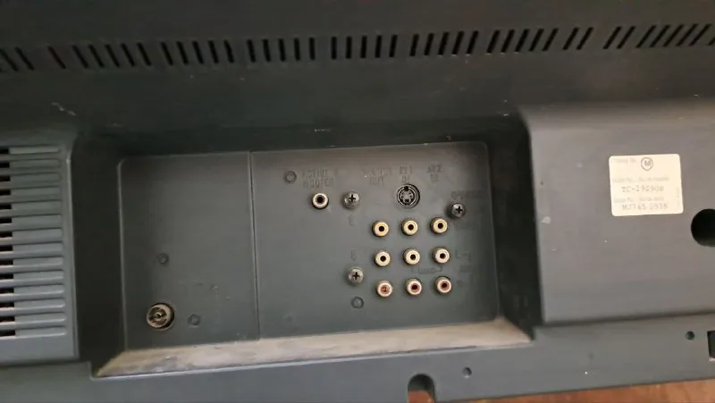 Описание: продам большой телевизор панасоник 29 дюймов или 81 см. диагональ. рабочий, пульт родной в... - фотография