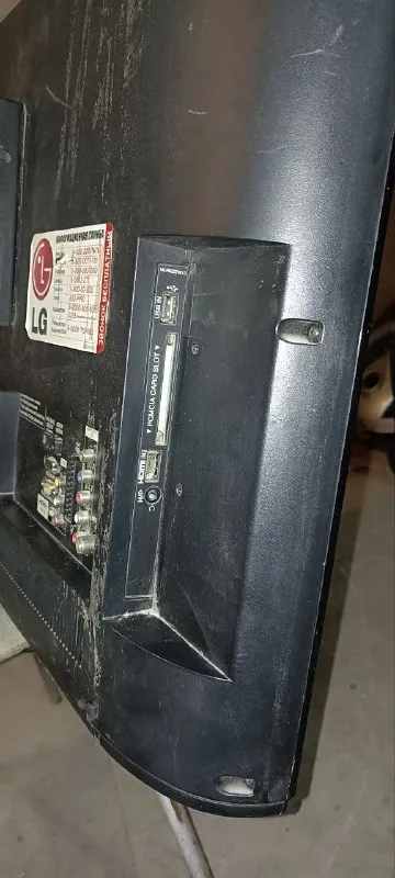 Описание: продам телевизор lg 32 диагональ в отличном состоянии. цена: 8000 руб. 📲 tg: сергей 📞🇷🇺звоните: +7949-389-7526 барахолка днр - фотография - 4