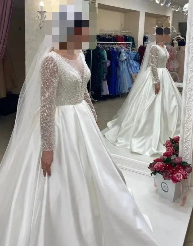 Описание: платье королевы 👸 продам свадебное платье в идеальном состоянии 42-46р. карсет платья на ш... - фотография