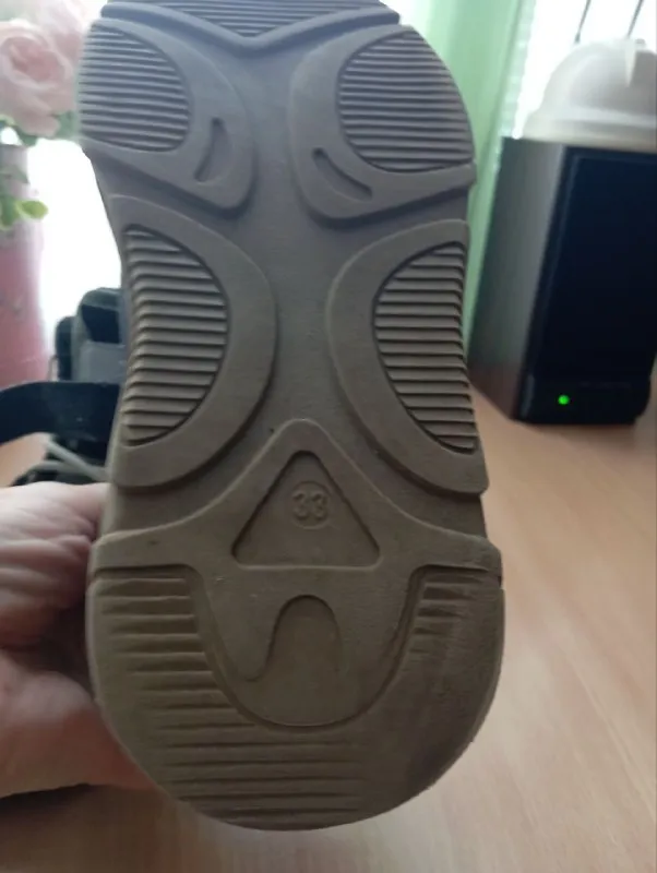 Описание: ботинки для мальчика 36 размера. цена: 500 руб. 📲 tg: наталья 📞🇷🇺звоните: +79494273848 барахолка днр - фотография - 5