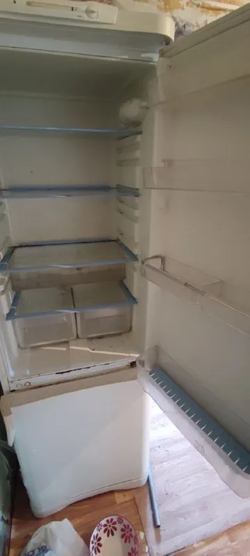 Описание: холодильник indezit цена: 7000 руб. 📲 tg: саша близнов 📞🇷🇺звоните: +79497004384 барахолка днр - фотография - 3