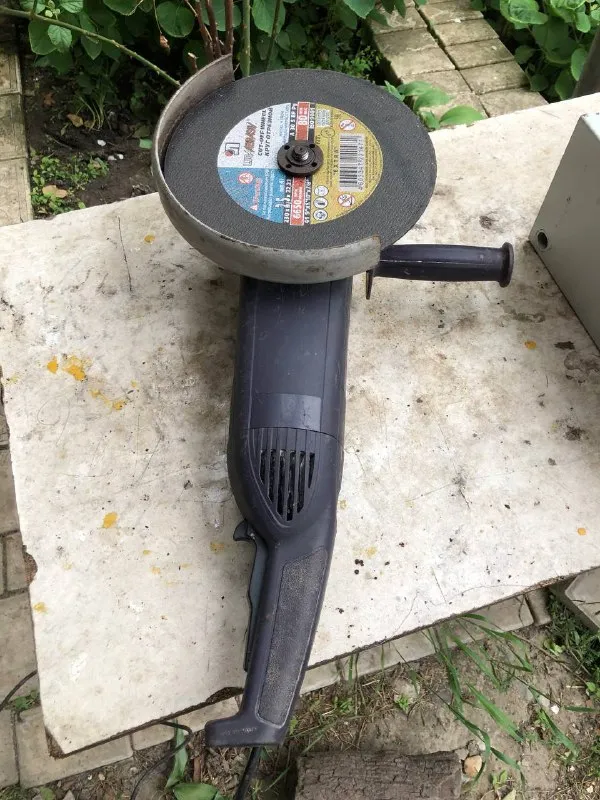 Описание: болгарка цена: 5000 руб. 📲 tg: владислав ляшенко 📞🇷🇺звоните: +79493410884 барахолка днр - фотография - 2