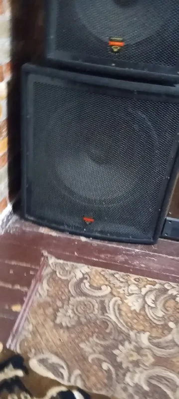 Описание: продам профессиональную эстрадную аппаратуру. акустическая система magnum alphard professional. 2 колонки, максимальная мощность каждой 600 ватт, сабвуфер, максимальная мощность 1200 ватт. эквалайзер behringer. усилитель audio force, 400 ватт на канал, сопротивление 8 ом. продаётся всё комплектом, а не по отдельности. цена: 170000 руб. 📲 tg: екатерина 📞🇷🇺звоните: +79495093498 барахолка днр - фотография - 4