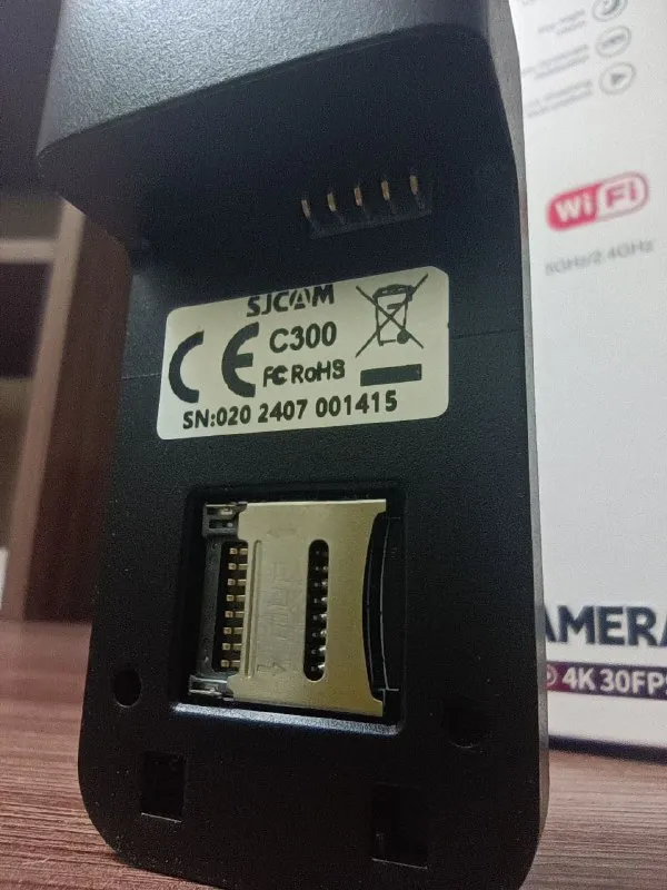 Описание: экшн камера sjcam с300 снимает видео в максимальном разрешении 4k. при съемке в hd и full hd частота кадров достигает 120 кадр. /сек и позволяет создавать эффектные ролики в движении. модель дополнена функциями видеорегистратора и веб-камеры. цифровой зум 8x, ручная настройка баланса белого и разные режимы фотосъемки. модель оснащена usb-портом и модулем wi-fi для удобного управления со смартфона через мобильное приложение sjcam zone. идеальное состояние. полный комплект со всеми креплениями и аква боксом. донецк. цена: 8000 руб. 📲 tg: nick 📞🇷🇺звоните: +79493527538 барахолка днр - фотография - 8