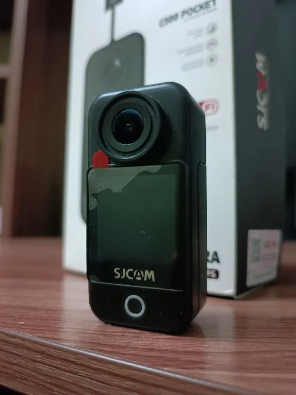 Описание: экшн камера sjcam с300 снимает видео в максимальном разрешении 4k. при съемке в hd и full hd частота кадров достигает 120 кадр. /сек и позволяет создавать эффектные ролики в движении. модель дополнена функциями видеорегистратора и веб-камеры. цифровой зум 8x, ручная настройка баланса белого и разные режимы фотосъемки. модель оснащена usb-портом и модулем wi-fi для удобного управления со смартфона через мобильное приложение sjcam zone. идеальное состояние. полный комплект со всеми креплениями и аква боксом. донецк. цена: 8000 руб. 📲 tg: nick 📞🇷🇺звоните: +79493527538 барахолка днр - фотография - 9