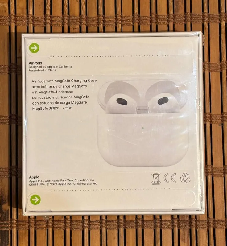 Описание: наушники airpods 3 🔥 подсоединяется к ios 17-18 🔥 не разпознает как реплику 🔥 упаковка как... - фотография