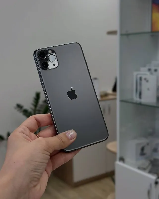 Описание: 🛒iphone 11 pro max space 256gb 👉рассрочка до 6 месяцев. 👉в комплекте: зарядное устройство, коробка. 6 месяцев гарантии. 👉доставка в подарок 🎁 цена: 19000 руб. 📲 tg: алина 🖤 📞🇷🇺звоните: 79654443731 барахолка днр - фотография - 5