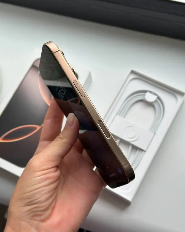 Описание: 🛒iphone 16 pro desert titanium 256gb 👉рассрочка до 12 месяцев. 👉полный оригинальный компле... - фотография