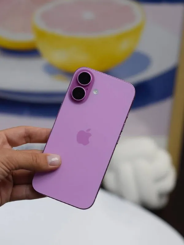 Описание: 🛒iphone 16 ultramarine 512gb 👉рассрочка до 12 месяцев. 👉полный оригинальный комплект, любые проверки, год гарантии. 👉доставка и защитное стекло в подарок 🎁 цена: 70000 руб. 📲 tg: марина 🖤 📞🇷🇺звоните: 90676540053 барахолка днр - фотография - 2