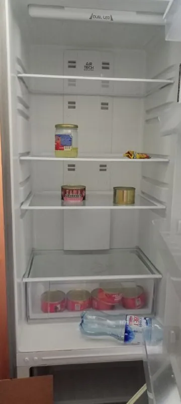 Описание: холодильник hotpoint ariston. перестал морозить. мотор и электроника рабочие. 6000. чистый... - фотография