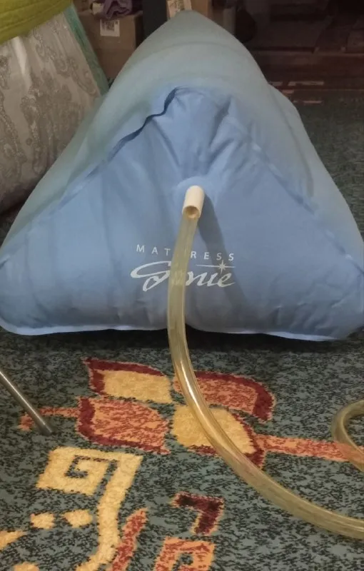 Описание: холодильник hotpoint ariston. перестал морозить. мотор и электроника рабочие. 6000. чистый, без запахов. сушилка напольная. запечатана, новая. 750. ванна надувная для купания лежачих больных. с лейкой + подушка под голову. компрессор. новая. 5000 р. подушка надувная под голову и шею больного. удобная, т к. не надо приподнимать больного, а просто надувается и сдувается компрессор. плотная, прорезиненная. второй такой здесь не найдете. 3000. цена: 3000 руб. 📲 tg: ольга ольгина 📞🇷🇺звоните: +79498436170 барахолка днр - фотография - 4