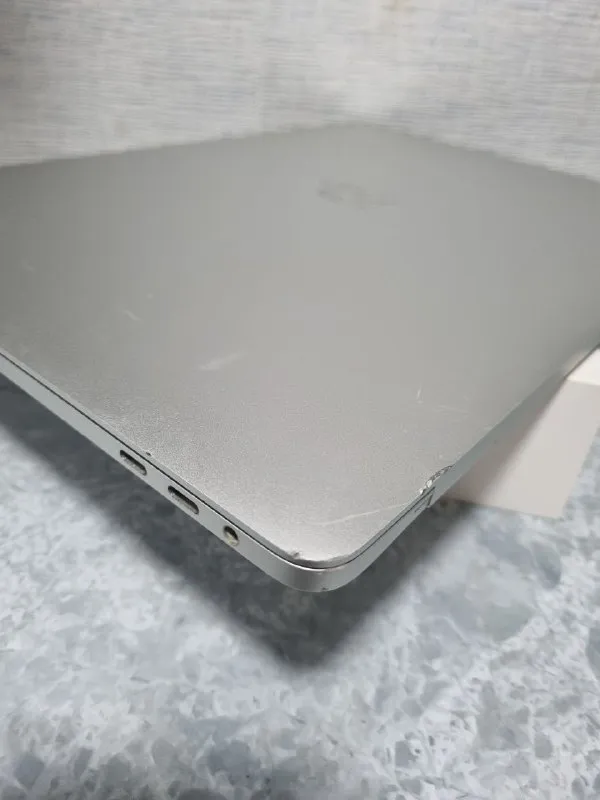 Описание: 💻 macbook pro 15" (2019) — 16gb / 256gb ssd, touch bar, retina мощь, стиль и надёжность —... - фотография - 1