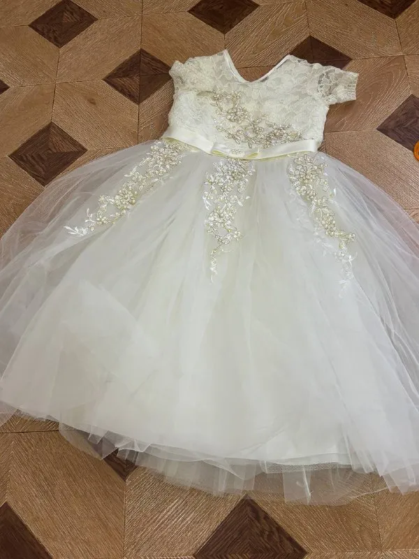 Описание: платье детское 6-7 лет платье не разу не надето новое не ношеное в отличном состоянии без дефектов ✅ цена: 2300 руб. 📲 tg: raisa gabchenko 📞🇷🇺звоните: +79494681579 барахолка днр - фотография - 2