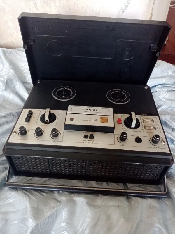 Описание: добрый день. продам магнитофон маяк 204, 1979 год выпуска. в хорошем состоянии, рабочий. г... - фотография