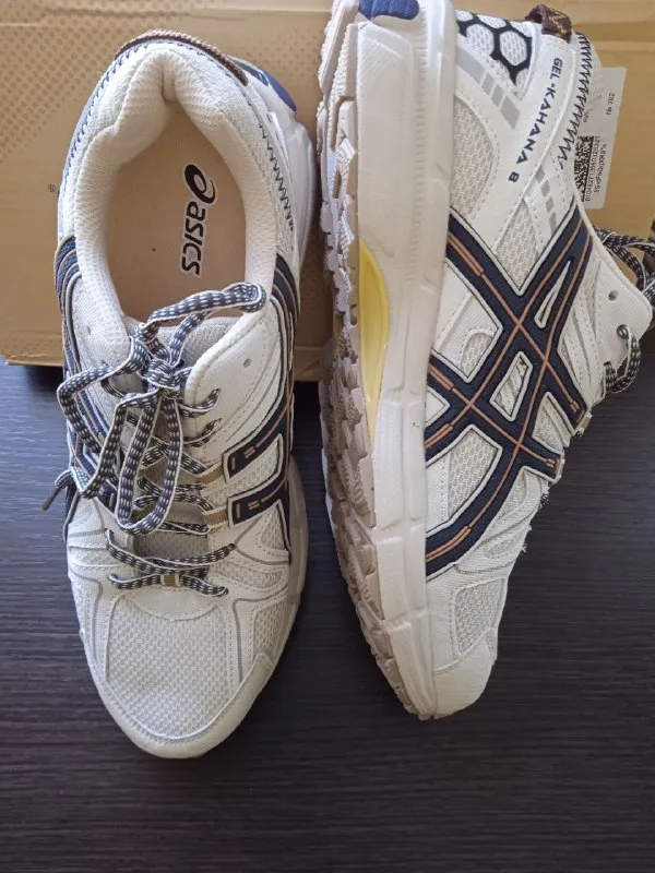 Описание: кроссовки asics, новые размер: 44 (не подошёл по размеру). состояние: абсолютно новые, тол... - фотография