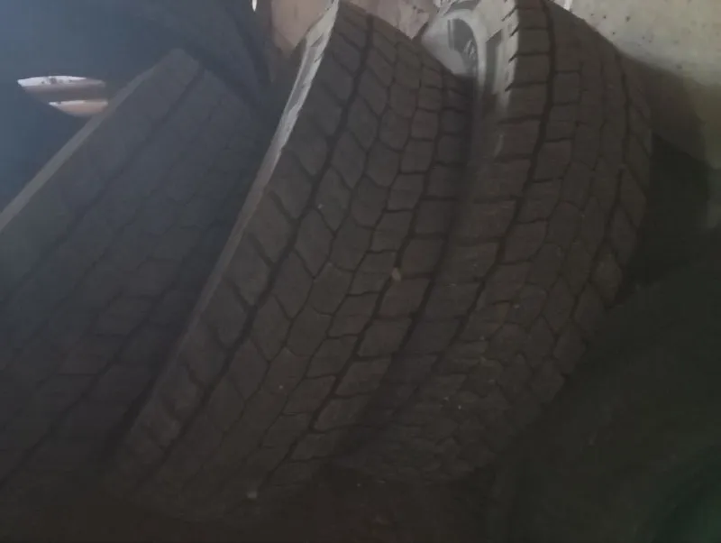 Описание: шины austone 315/80r22.5 и triangle 385/65r22.5. в наличии 110 штук из них 20 проехали 20к... - фотография - 1
