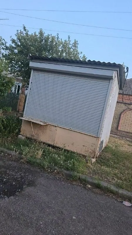 Описание: продам ларёк, транспортабелен. хороший вариант для начала бизнеса. стоит в новоазовске. то... - фотография - 1