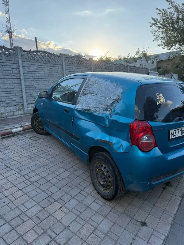 Авео 2008 год,1,5 литра,2 комплекта резины(новых),165 тыс. пробег, капиталка двигателя, заправлен ко... - фотография - 1