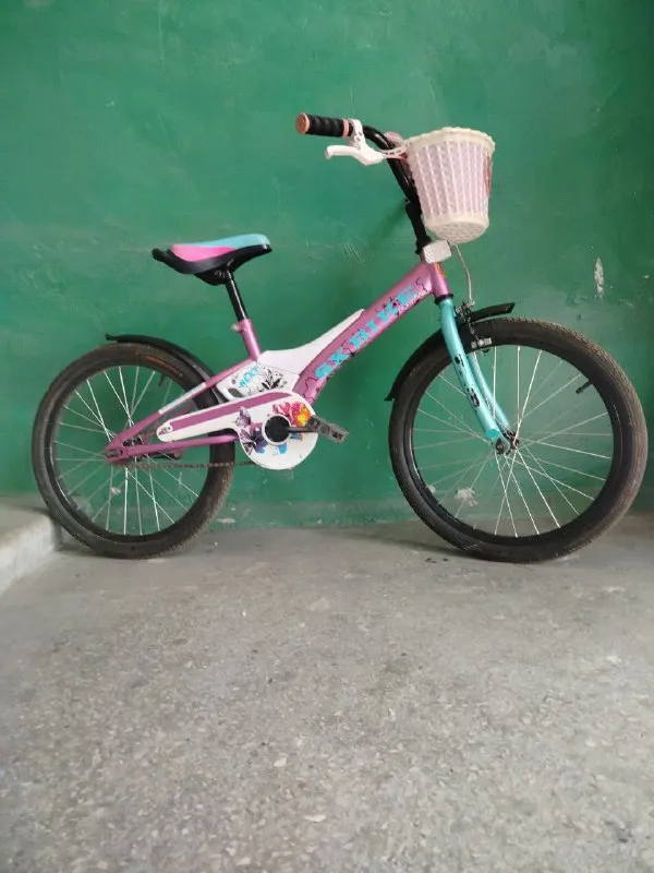 Описание: продам велосипед бу. состояние 9/10, подойдёт для прогулок в деревне и в городе. для 6-11... - фотография