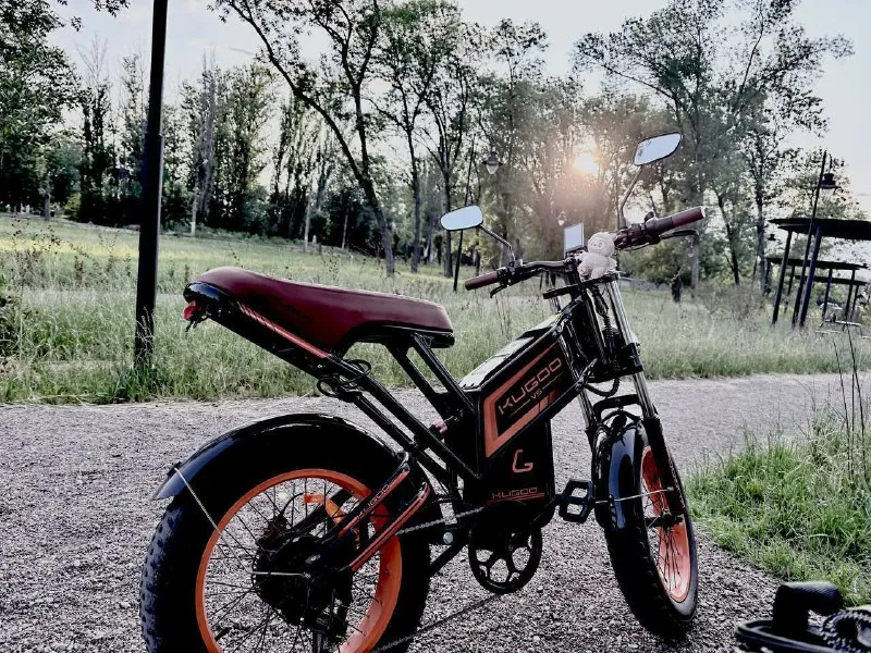 Описание: в продаже kugoo kirin v5 в очень хорошем состоянии, продаю так как уже не пользуюсь, отличный аппарат, покупался в gyroclub 79.999р, все документы при нем, пользовался бережно, любые проверки, аппаратом будете давльны, в 🎁 подарок отдам шлем и сумку на него !!! цена 55 к быстрым ребятам отдам за 50к а то и немного дешевле :) телефон +79499973781 или писать в лс цена: 50 руб. 📲 tg: ∆к®aūt∆ 📞🇷🇺звоните: +79499973781 барахолка днр - фотография - 7