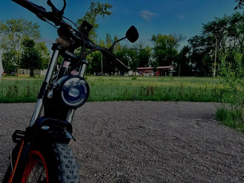 Описание: в продаже kugoo kirin v5 в очень хорошем состоянии, продаю так как уже не пользуюсь, отличный аппарат, покупался в gyroclub 79.999р, все документы при нем, пользовался бережно, любые проверки, аппаратом будете давльны, в 🎁 подарок отдам шлем и сумку на него !!! цена 55 к быстрым ребятам отдам за 50к а то и немного дешевле :) телефон +79499973781 или писать в лс цена: 50 руб. 📲 tg: ∆к®aūt∆ 📞🇷🇺звоните: +79499973781 барахолка днр - фотография - 8