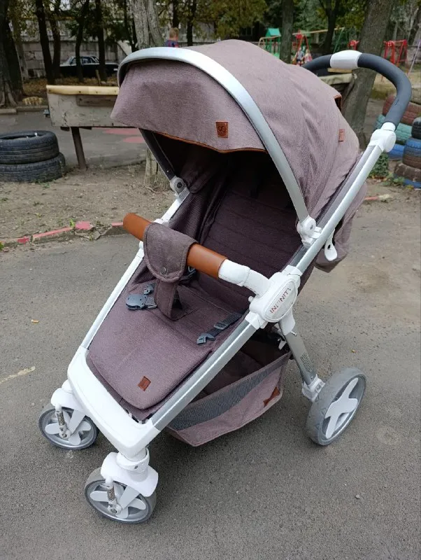 Описание: продам детскую прогулочную коляску состояние отличное торг цена: 6500 руб. 📲 tg: bogdan vladimirovich 📞🇷🇺звоните: +79495202636 барахолка днр - фотография - 3
