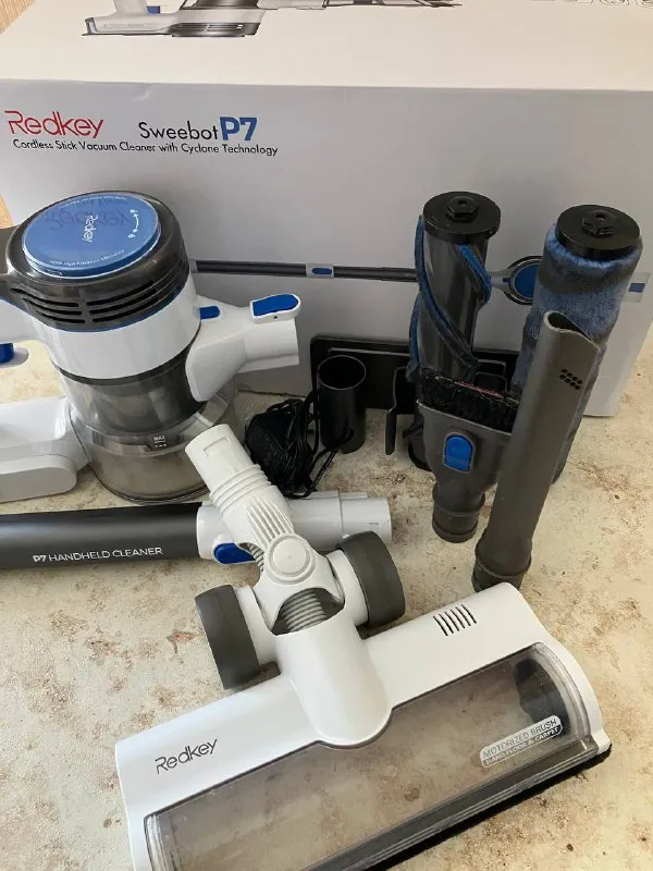 Описание: вертикальный беспроводной пылесос redkey p7 состояние пылесоса хорошее. полный комплект насадок. в обычном режиме батареи хватает на 20-25 минут. комплекту фильтров больше полугода, желательно заменить, на озоне 700 рублей. исправлена детская болезнь, заменена гофра на щетке, родная быстро трескалась. пишите по всем интересующим вопросам. цена: 3500 руб. 📲 tg: bohdan katerynchuk 📞🇷🇺звоните: +79496375322 барахолка днр - фотография - 6