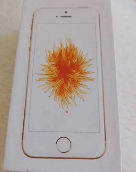 Описание: описание: продаю iphone se (2016 года), в отличном состоянии! этот телефон идеально подходит для тех, кто ищет небольшое устройство с высокой производительностью. компактный размер и классический дизайн делают его удобным в использовании одной рукой. комплектация: - телефон - оригинальный зарядный адаптер - кабель - коробка - и сам телефон цена: договорная звоните или пишите в любое время! быстро отвечу и помогу с вопросами место встречи обговаривайте заранее цена: 3500 руб. 📲 tg: 𝕀𝕒𝕔𝕠𝕧 𝕍𝕠𝕚𝕥𝕦𝕙𝕠𝕧𝅘𝅥𝅮♪ 📞🇷🇺звоните: +79494035273 барахолка днр - фотография - 3