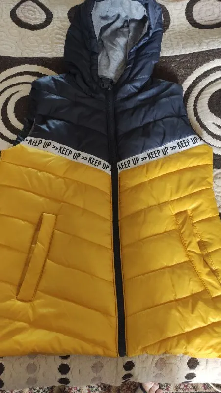 Описание: жилет новый турция на рост 140-146 см1500 руб. спортивный на флисе на рост 146-152см б/у 6... - фотография