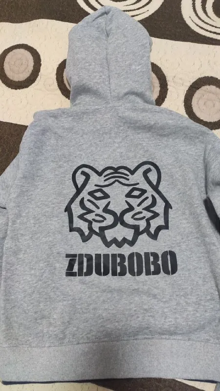 Описание: жилет новый турция на рост 140-146 см1500 руб. спортивный на флисе на рост 146-152см б/у 600 руб. макеевка цена: 1500 руб. 📲 tg: зинаида николаева 📞🇷🇺звоните: +79493167083 барахолка днр - фотография - 2