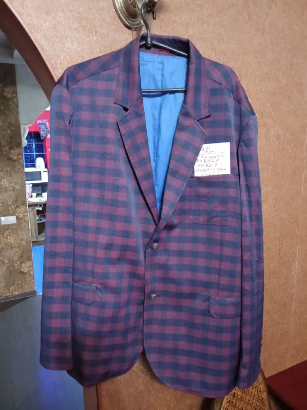 Мужское описание: пальто мужское цена: 2000 руб. 📲 tg: владислав ляшенко 📞🇷🇺звоните: +79493410884 барахолка днр - фотография - 6