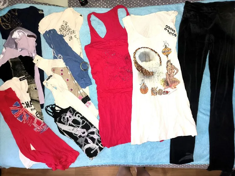 Описание: пакет женской одежды на 42-44. цена 850р за все с фото 1-4. отдаю как есть всем пакетом, без примерок. куртка зима 42-44р, 900р дублёнка, натуралка 44-46р, 900р. дублёнка на невысокий рост пойдет до 160см. самовывоз/встреча донецк. +79493680090 цена: 850 руб. 📲 tg: елена 📞🇷🇺звоните: +79493680090 барахолка днр - фотография - 4