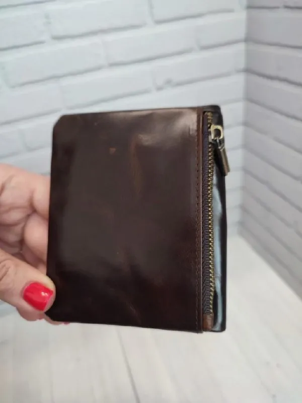 Описание: ⚡️продам новый кошелек из натуральной кожи ✅ отличное портмоне с множеством отделений, хор... - фотография